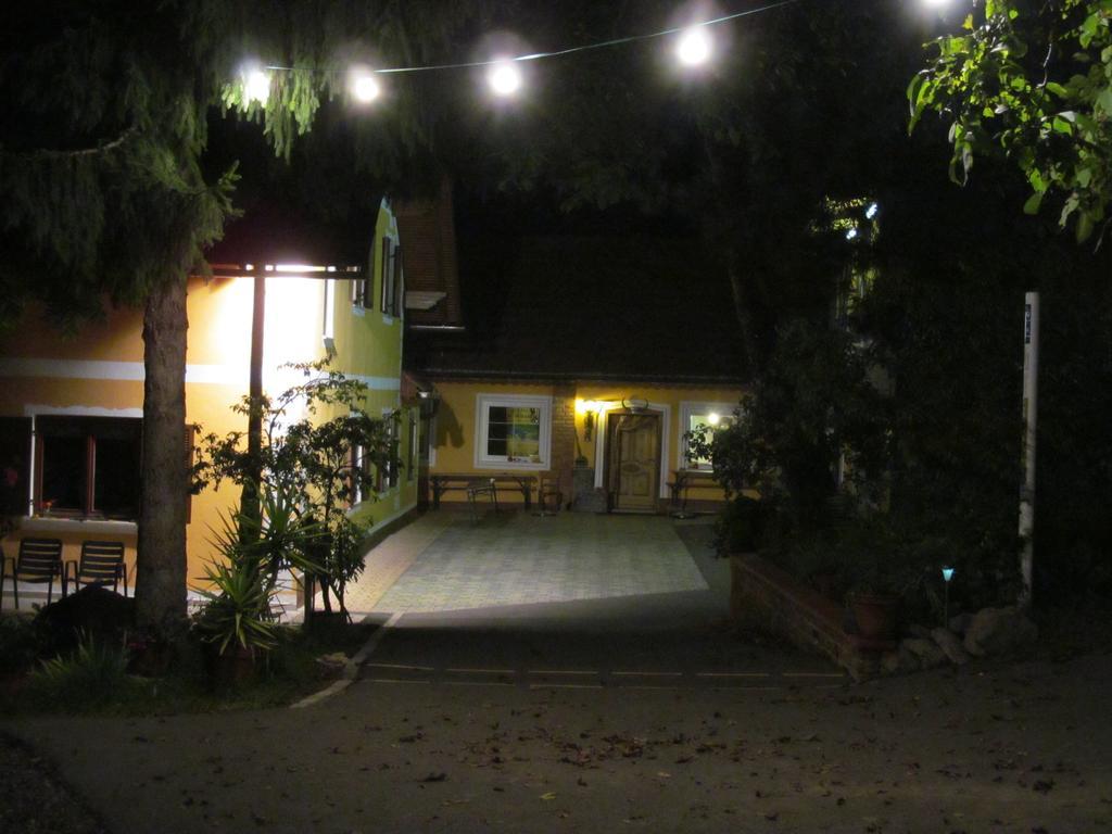 Appartement Weingut Schoberhof Bad Gleichenberg Oda fotoğraf